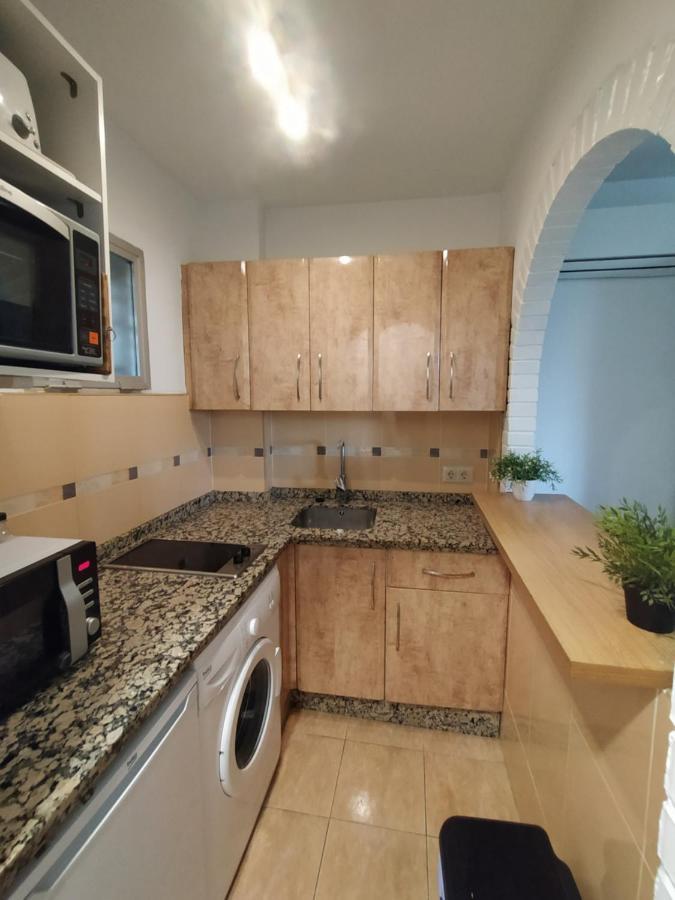 Lovely Apartment In Torremolinos Views Of The Sea, Pool, Terrace, Sofa Bed And Fully Equipped Kitchen Екстер'єр фото