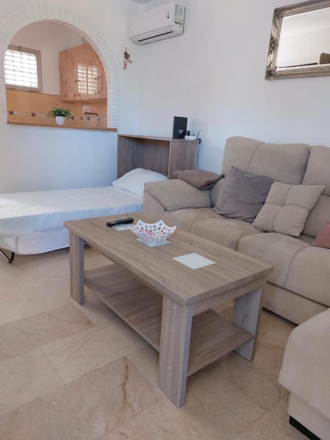 Lovely Apartment In Torremolinos Views Of The Sea, Pool, Terrace, Sofa Bed And Fully Equipped Kitchen Екстер'єр фото