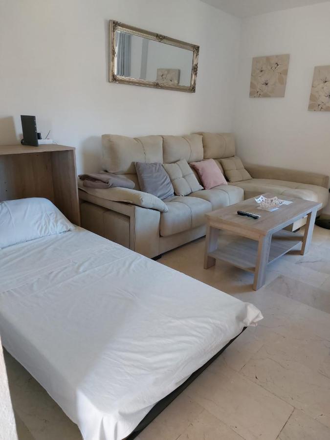 Lovely Apartment In Torremolinos Views Of The Sea, Pool, Terrace, Sofa Bed And Fully Equipped Kitchen Екстер'єр фото
